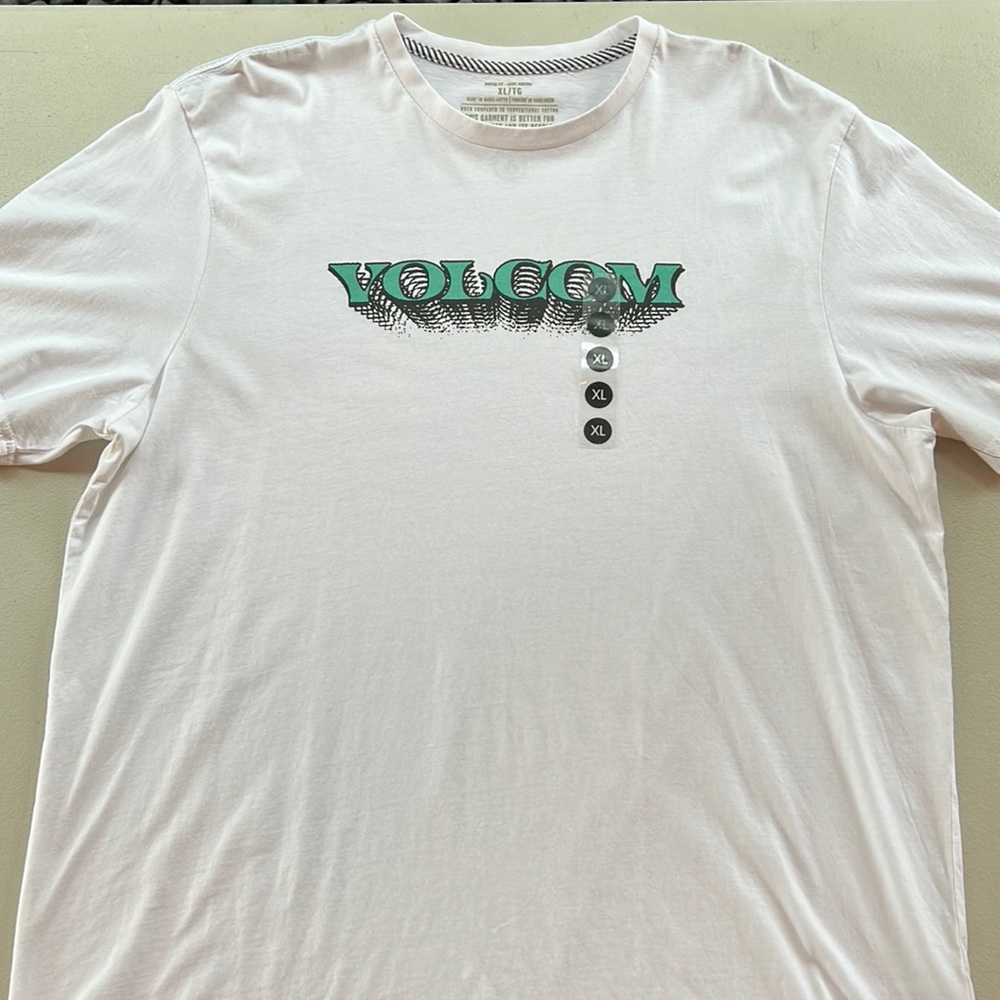 Volcom Tee (XL) NWT - Picture 2 of 6